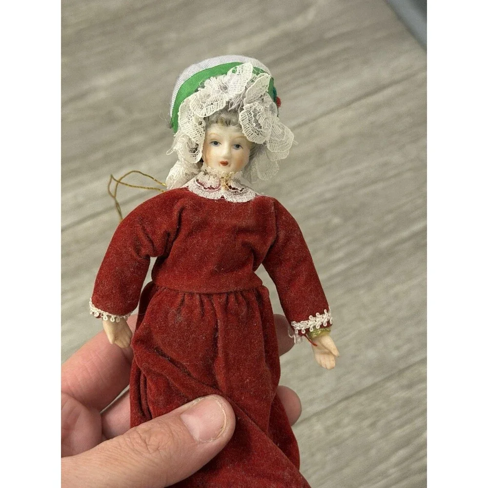 VTG Victorian Style Porcelain Woman Doll Red Velvet Dress/Holly Bonnet Ornament